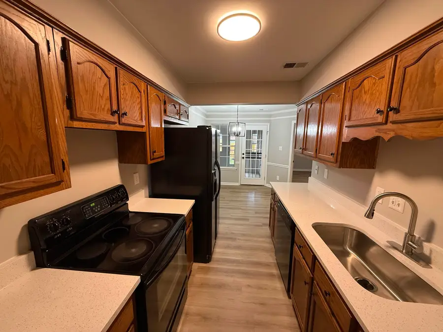6913 SNYDER DR, Memphis, TN 38141 - #3