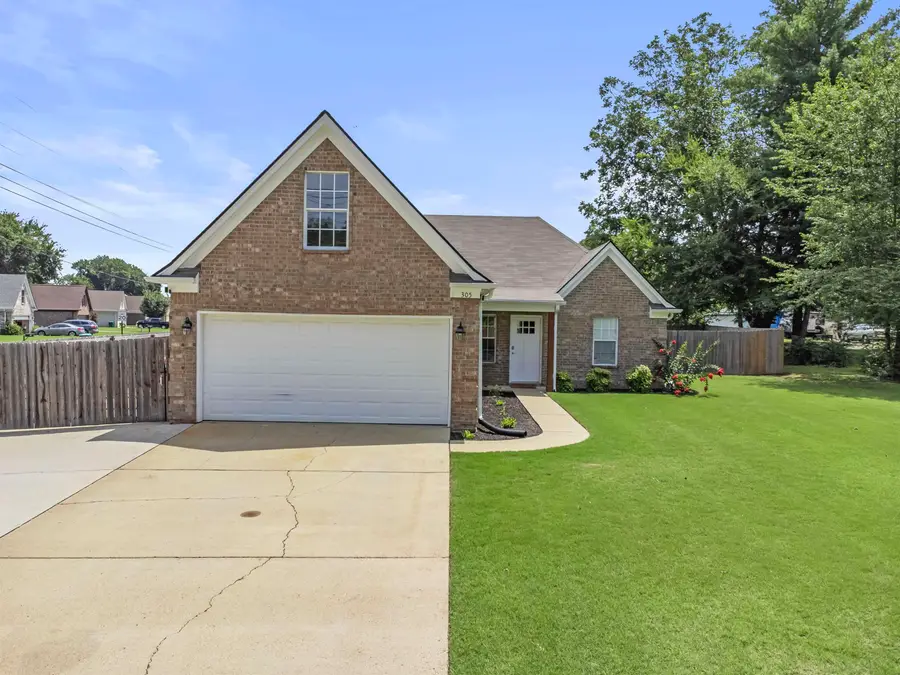 305 CLAY ST, Oakland, TN 38060 - #2
