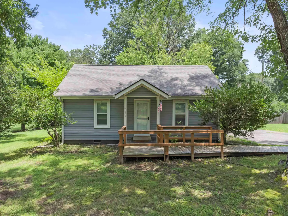 215 JERNIGAN DR, Somerville, TN 38068 - #1