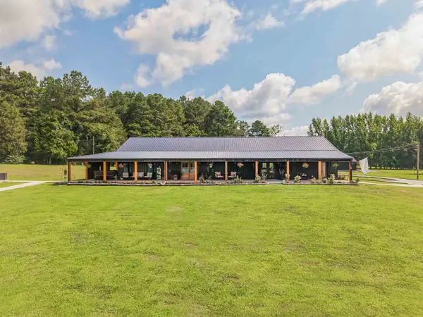 220 FRONT RD, Toone, TN 38381