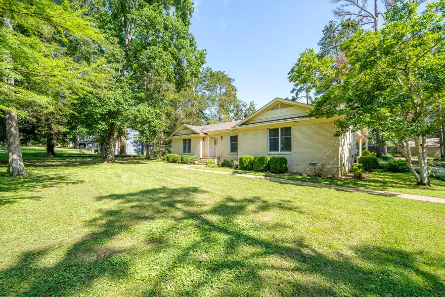 70 HOLT ST, Savannah, TN 38372 - #2