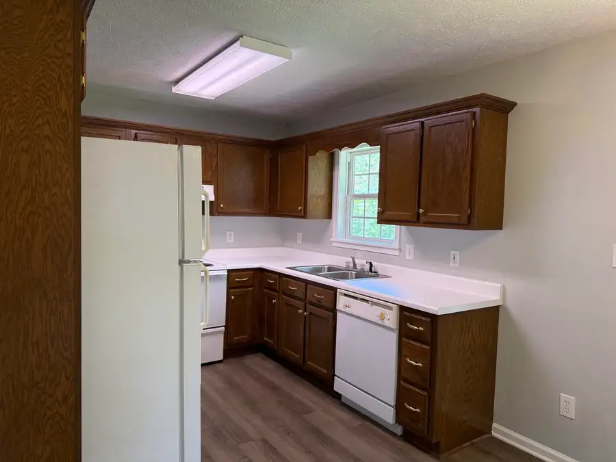 155 WILLOW ST, Savannah, TN 38372 - #3