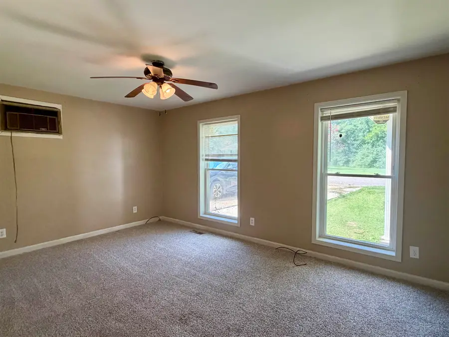 355 PURDY RD, Selmer, TN 38375-1750 - #3