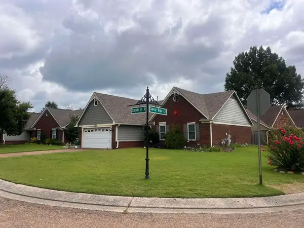 3700 N SUNGATE DR, Bartlett, TN 38135