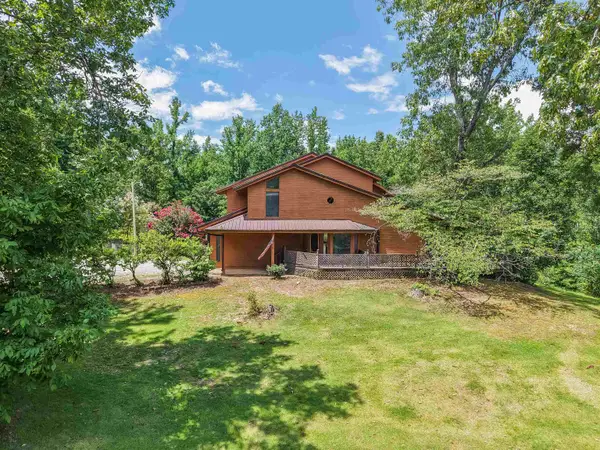 2380 DUNAWAY RD, Selmer, TN 38375