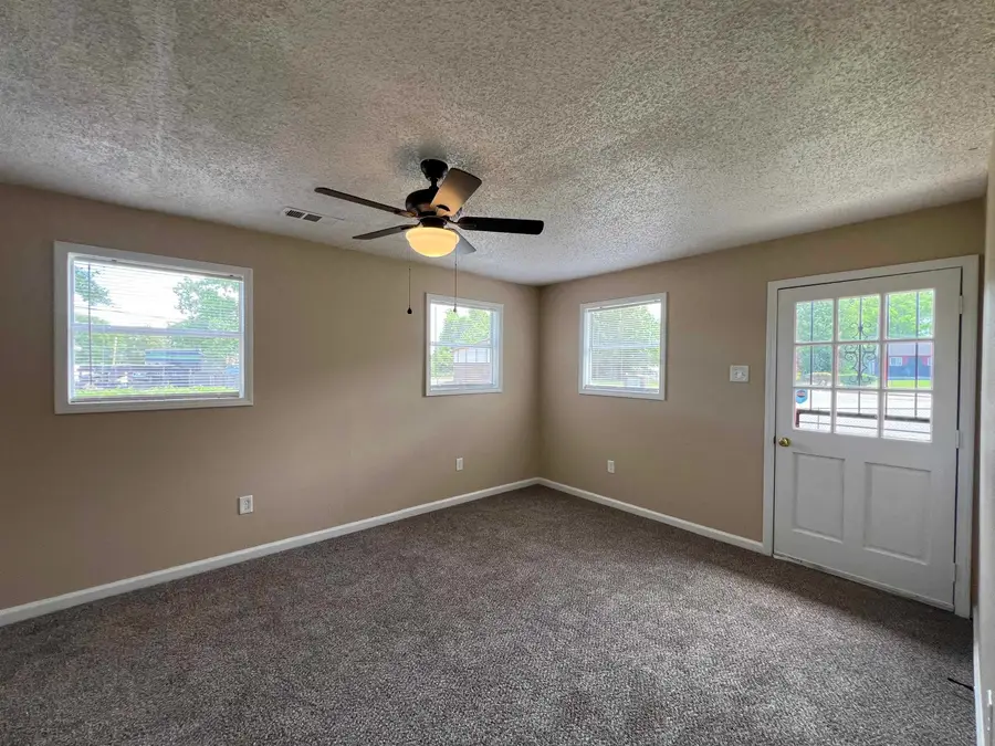 3437 ROCHESTER RD, Memphis, TN 38109 - #2