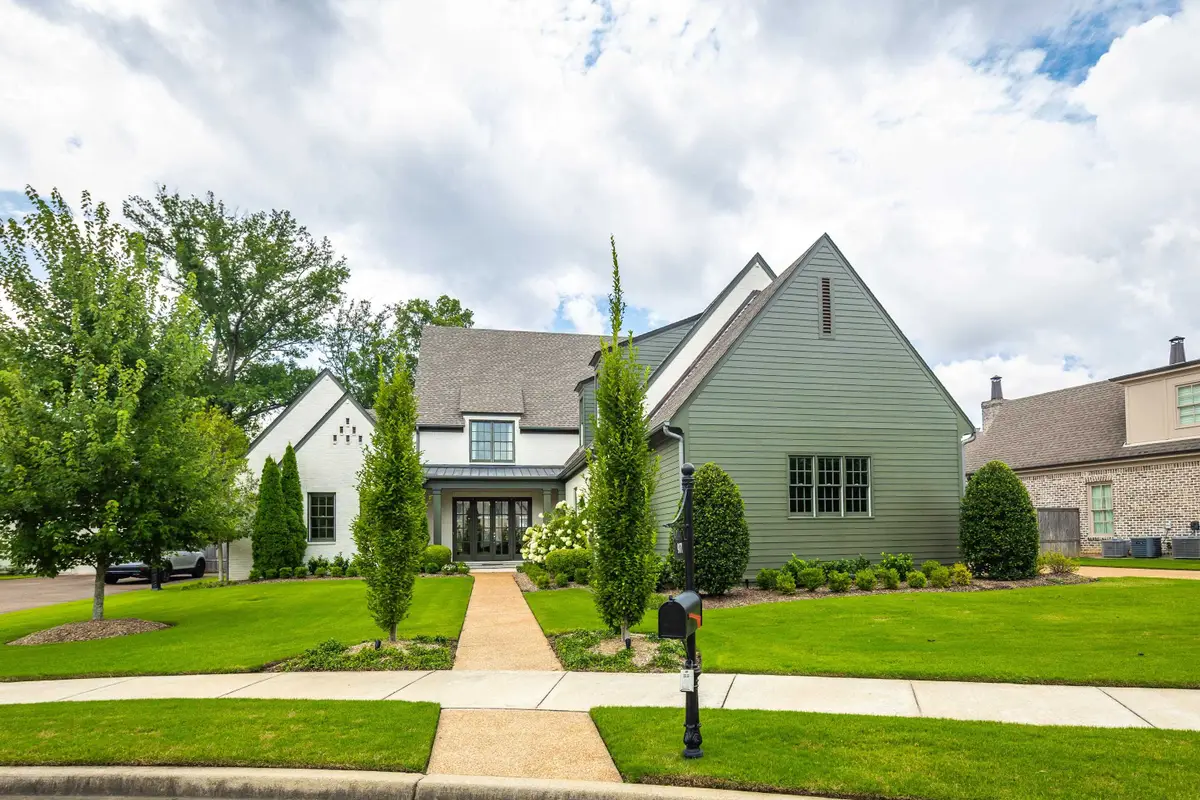 9071 N WINSTON WOODS CIR, Germantown, TN 38139 - #1