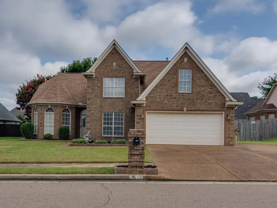 7326 PINNACLE OAKS DR, Memphis, TN 38125 - #2