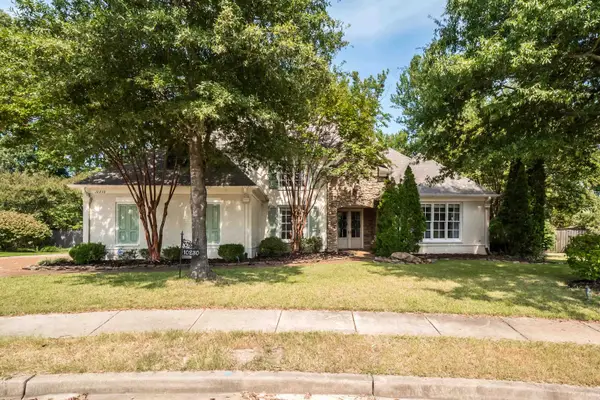 10230 MACKWOOD DR, Lakeland, TN 38002