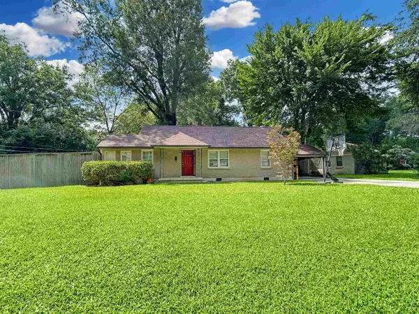 813 MOSS RD, Memphis, TN 38117