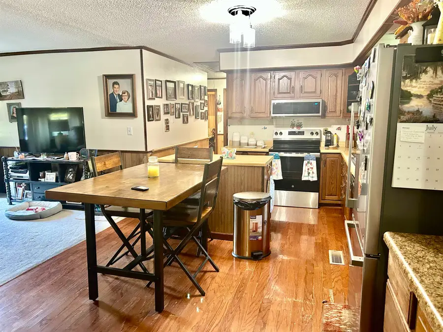 618 DREW RD, Dyersburg, TN 38024 - #3