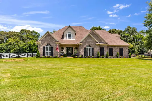460 CROOKED CREEK DR, Oakland, TN 38060-0000