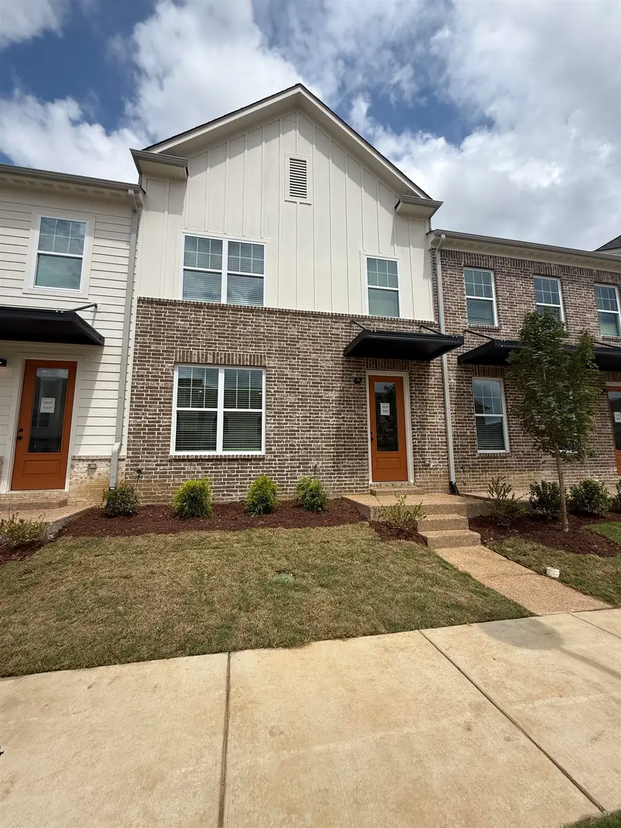3053 PORTAGE DR, Bartlett, TN 38135 - #2
