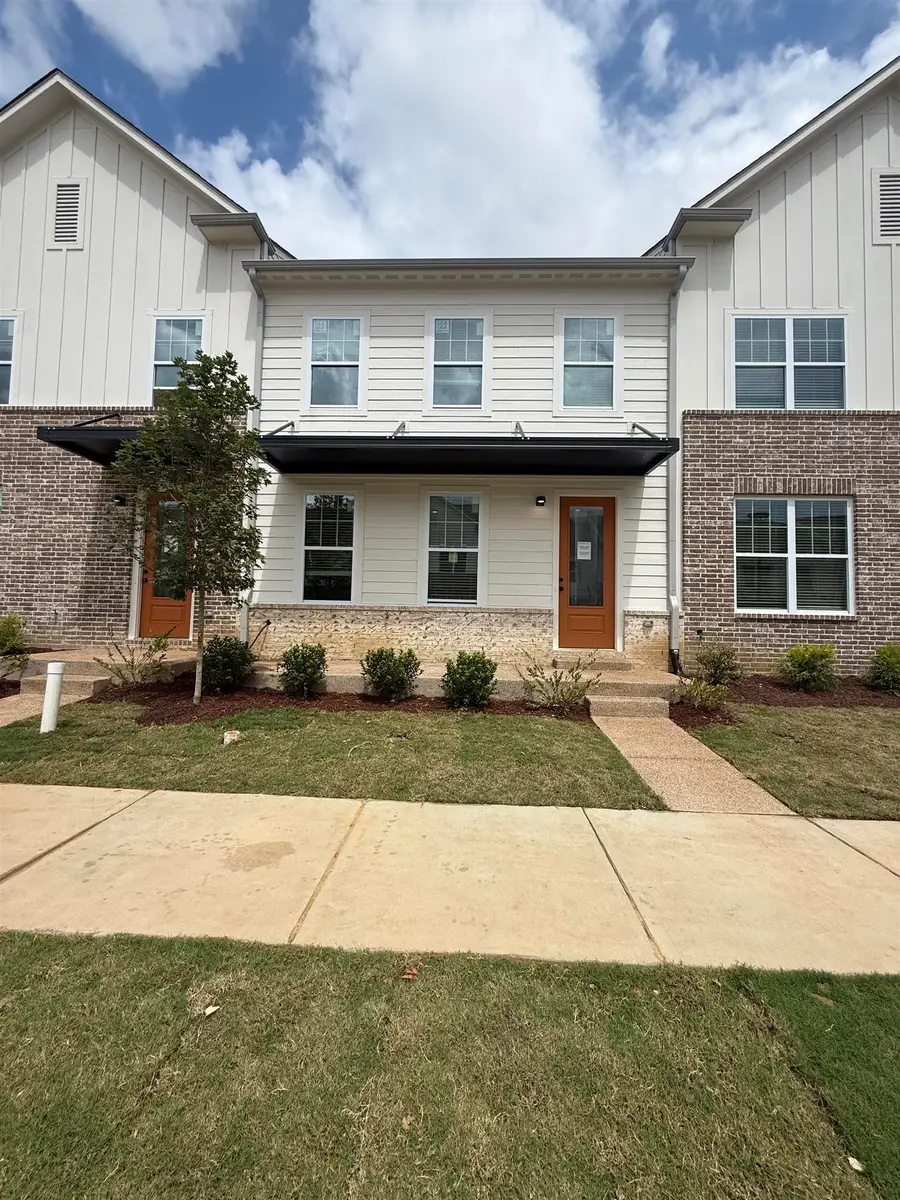 3051 PORTAGE DR, Bartlett, TN 38135 - #2