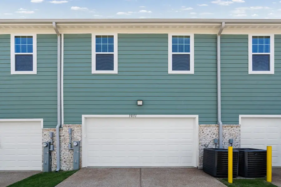 3051 PORTAGE DR, Bartlett, TN 38135 - #3