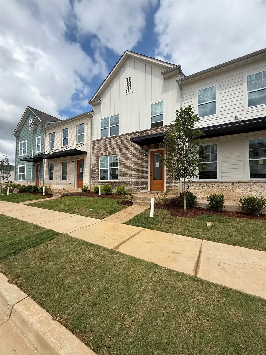 3049 PORTAGE DR, Bartlett, TN 38135 - #2
