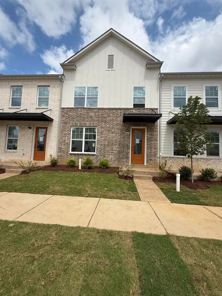 3049 PORTAGE DR, Bartlett, TN 38135 - #3