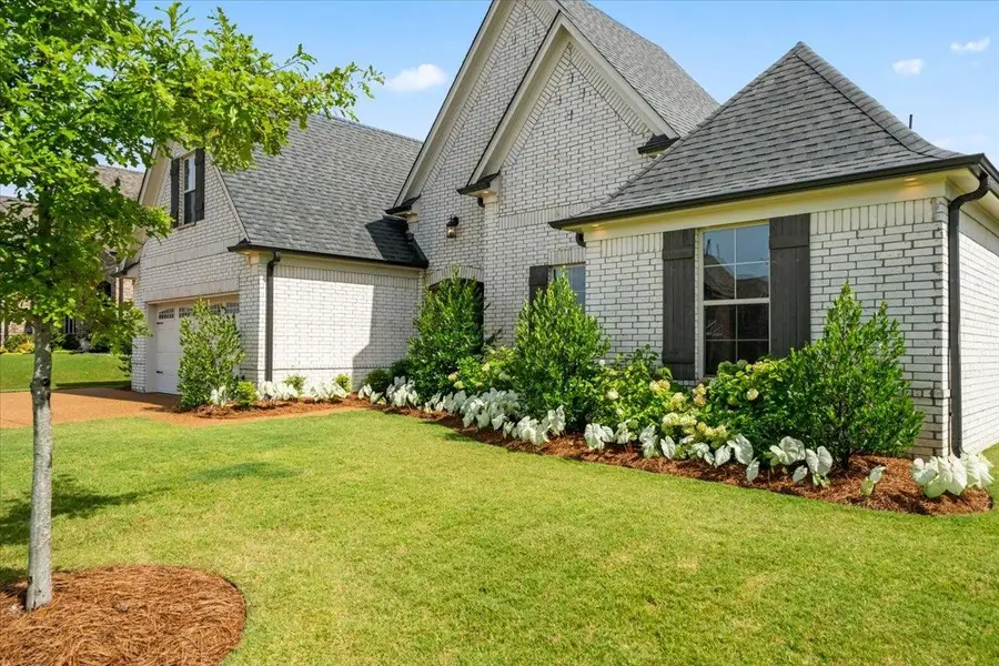 215 LAUREL WOOD LN, Oakland, TN 38060 - #2