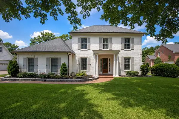 1875 ALMADALE FARMS PKY, Collierville, TN 38017