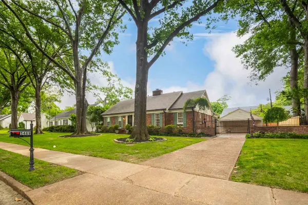 5489 N SUGGS DR, Memphis, TN 38120