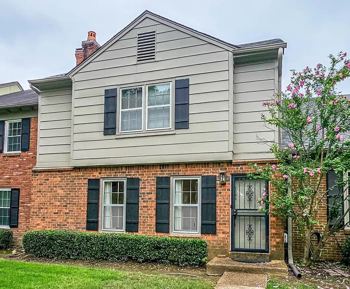 7024 COUNTRY RD, Germantown, TN 38138 - #1