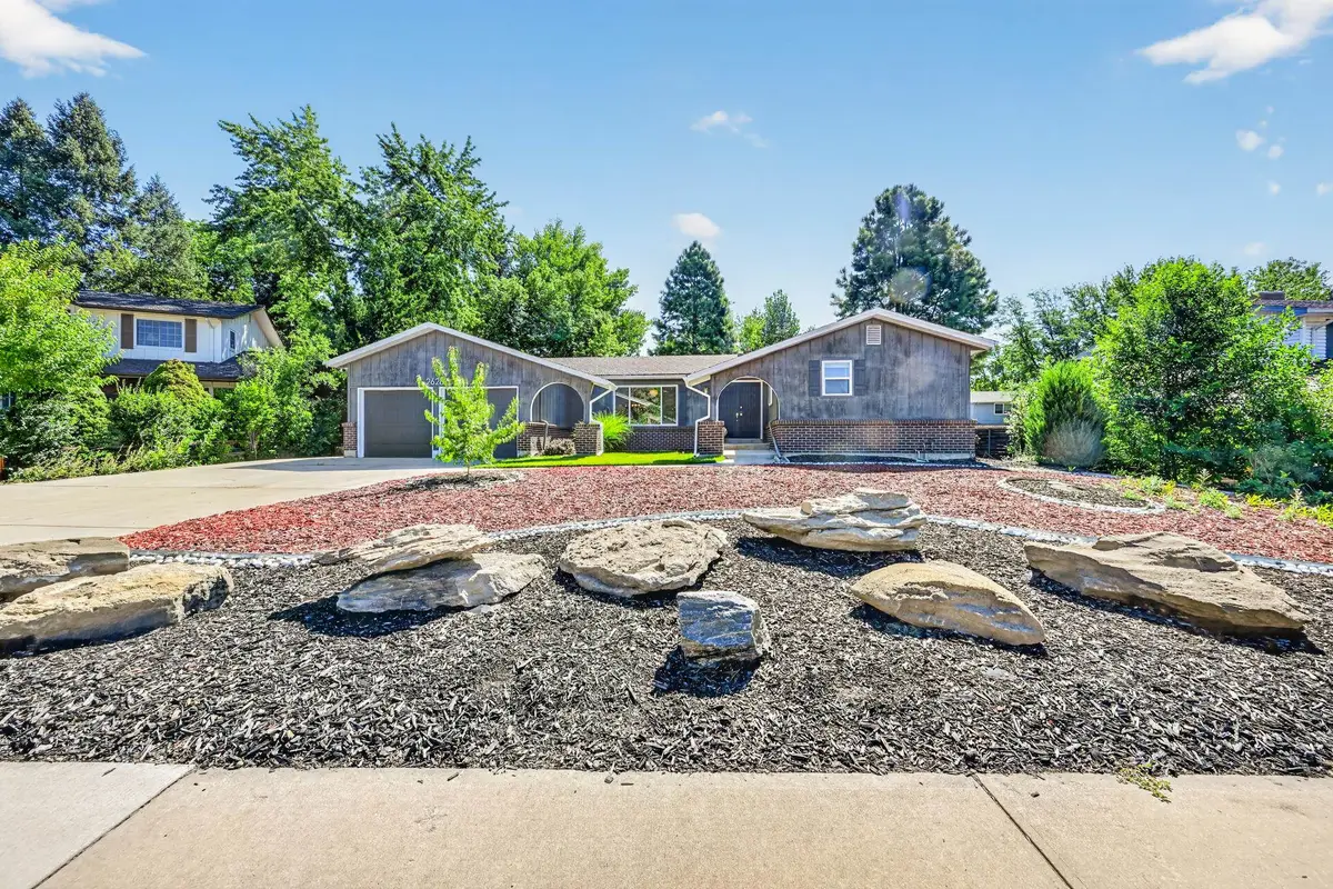 7931 COUNTRY LAKE DR, Bartlett, TN 38133 - #1
