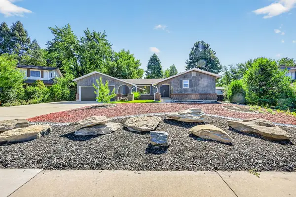 7931 COUNTRY LAKE DR, Bartlett, TN 38133
