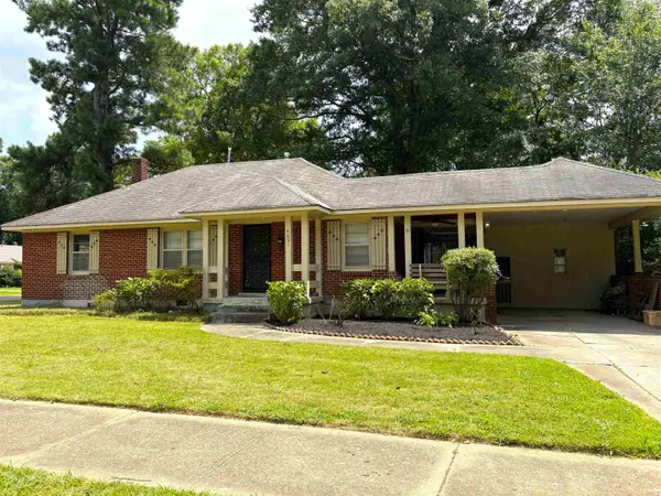 4651 FLAMINGO DR, Memphis, TN 38117