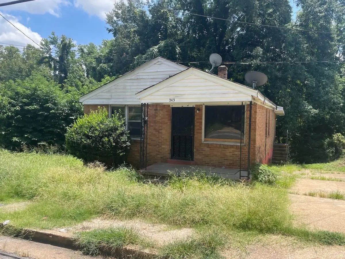 243 FIRST AVE, Memphis, TN 38109 - #1