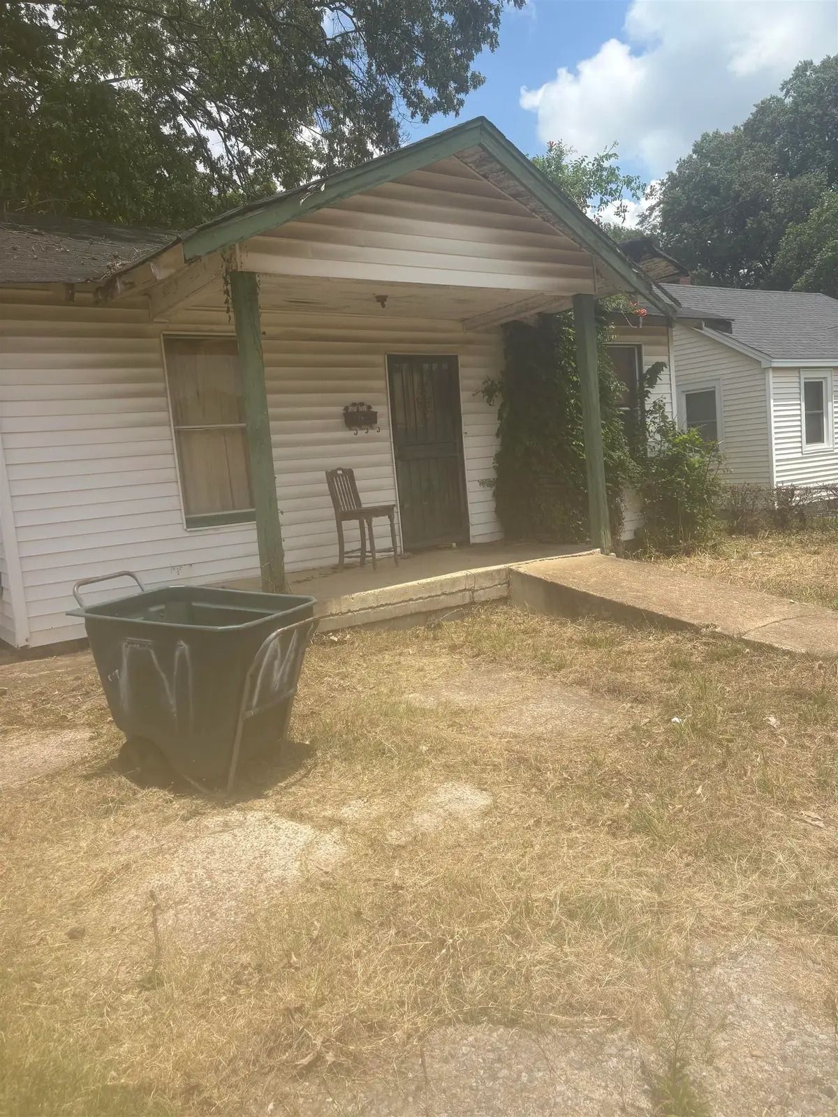 740 E DEMPSTER AVE, Memphis, TN 38106 - #1