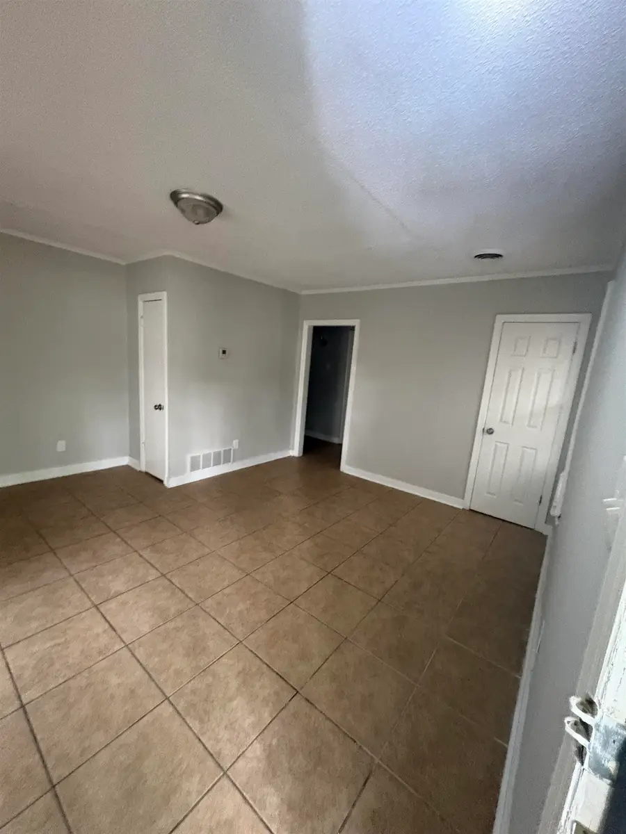 1049 HAYNES ST, Memphis, TN 38114 - #3