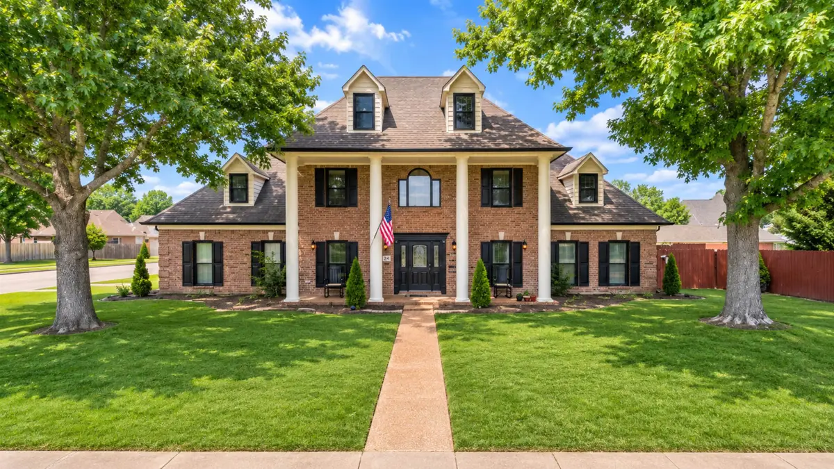 434 BOWLING BROOK DR, Collierville, TN 38017 - #1
