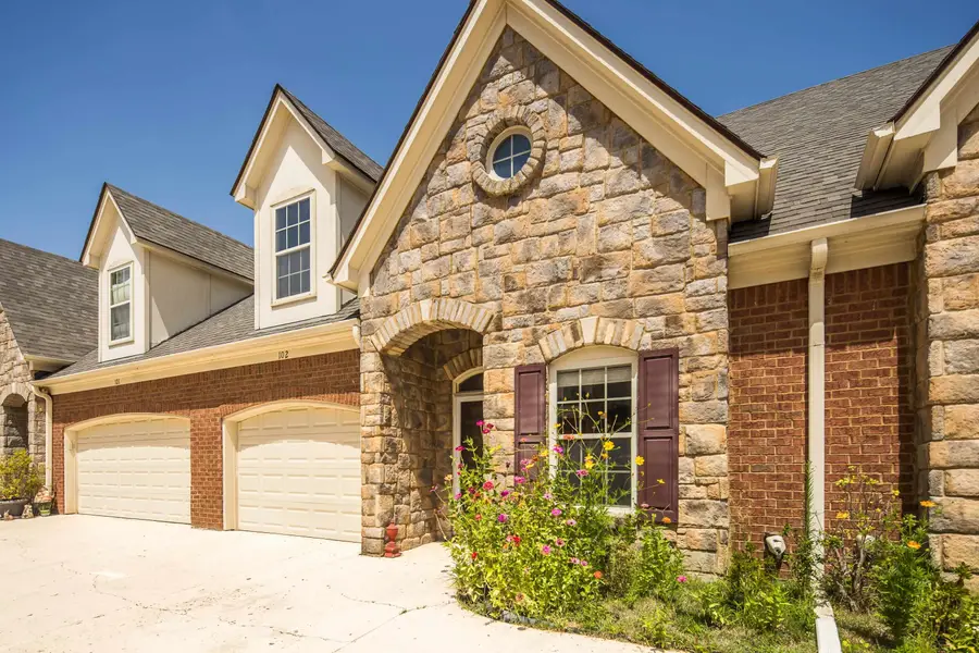 1601 DEXTER GROVE CT #102, Cordova, TN 38016 - #3