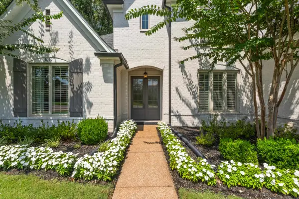 5079 ADAGIO LN, Lakeland, TN 38002