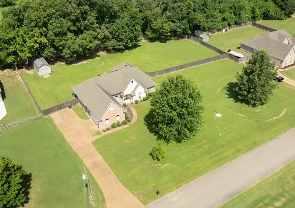 35 JANIS MARIE CV, Oakland, TN 38060