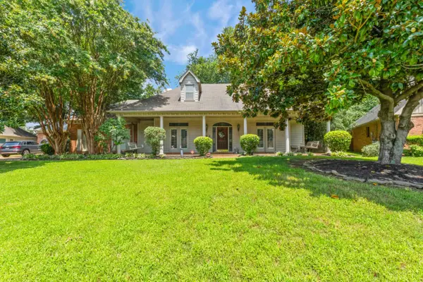 1614 WOOD FARMS DR, Memphis, TN 38016