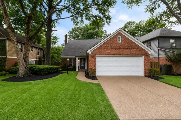 1443 WOOD TRAIL CIR, Memphis, TN 38016