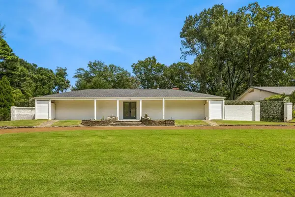 178 S GROVE PARK RD, Memphis, TN 38117