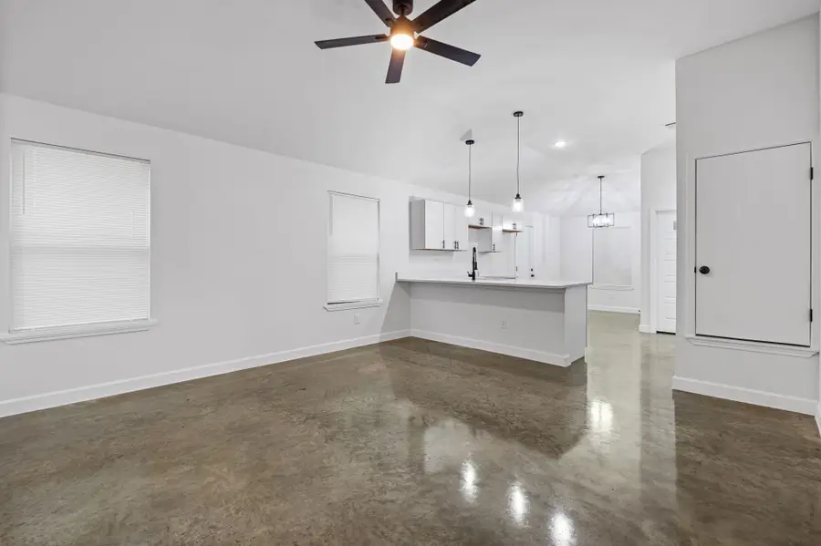 2247 ALAMEDA AVE, Memphis, TN 38108 - #3