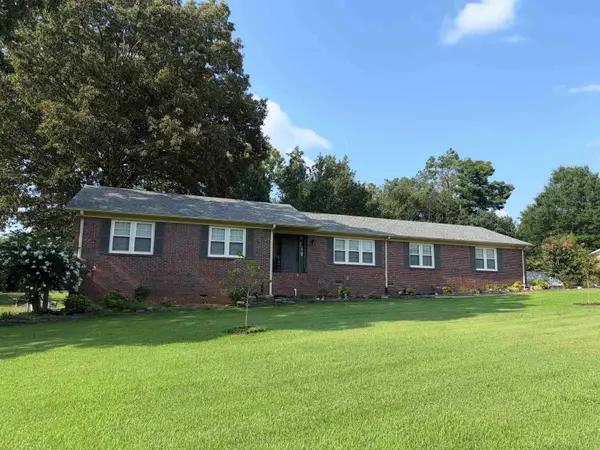 190 POPLAR ST, Savannah, TN 38372