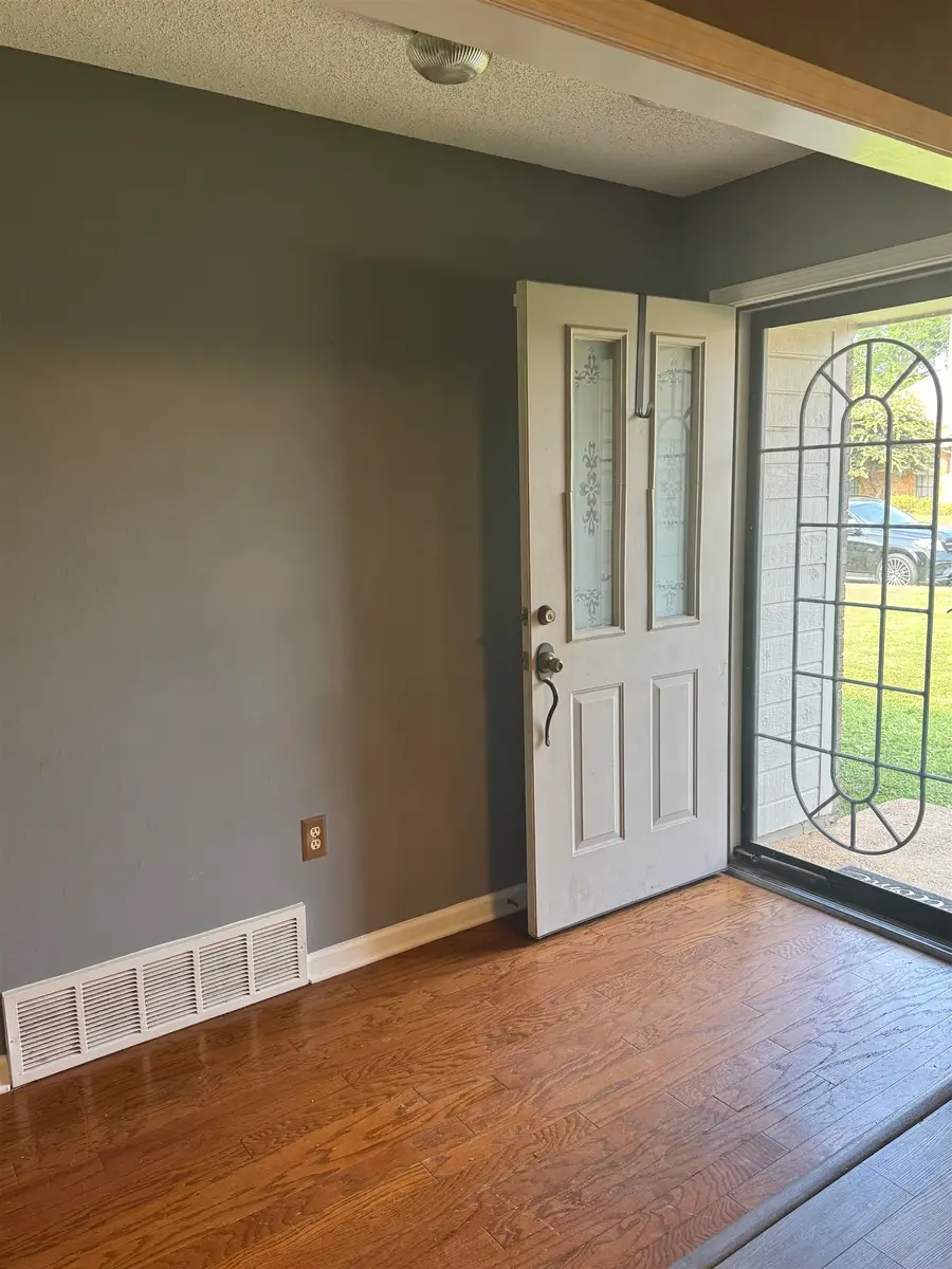 4393 MANOR BRIER DR, Memphis, TN 38125 - #2