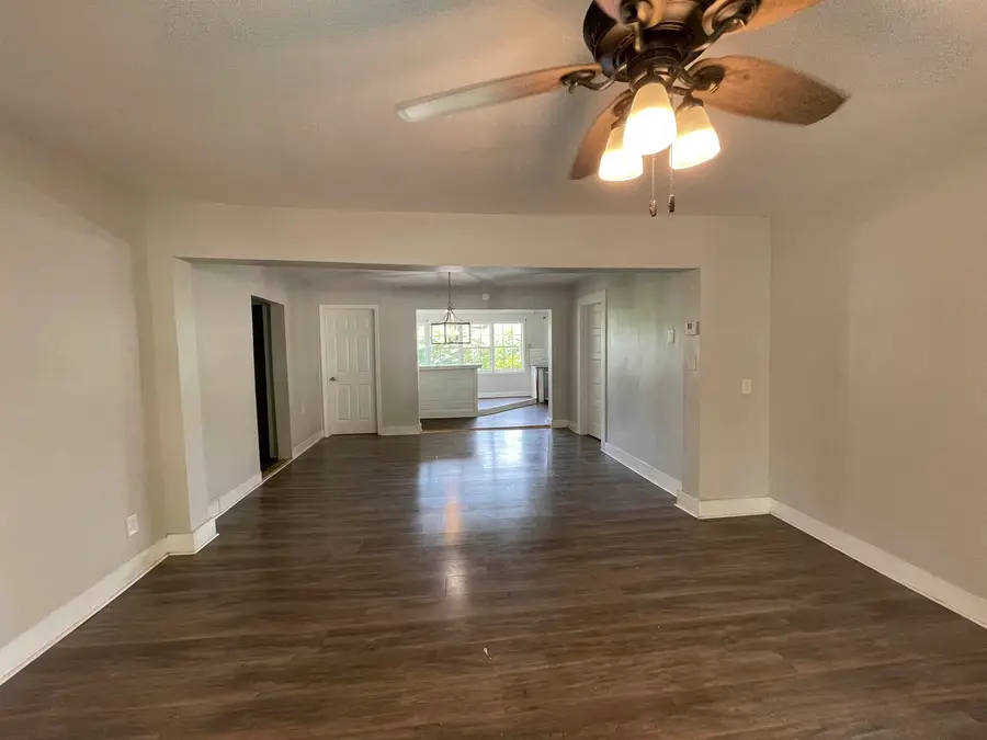 325 W MAIN ST, Munford, TN 38058 - #3