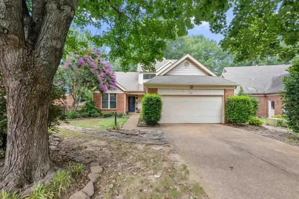 758 WALNUT VALLEY LN, Memphis, TN 38018
