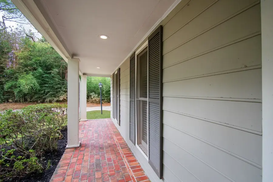 6883 KELMSCOTT DR, Memphis, TN 38119 - #3