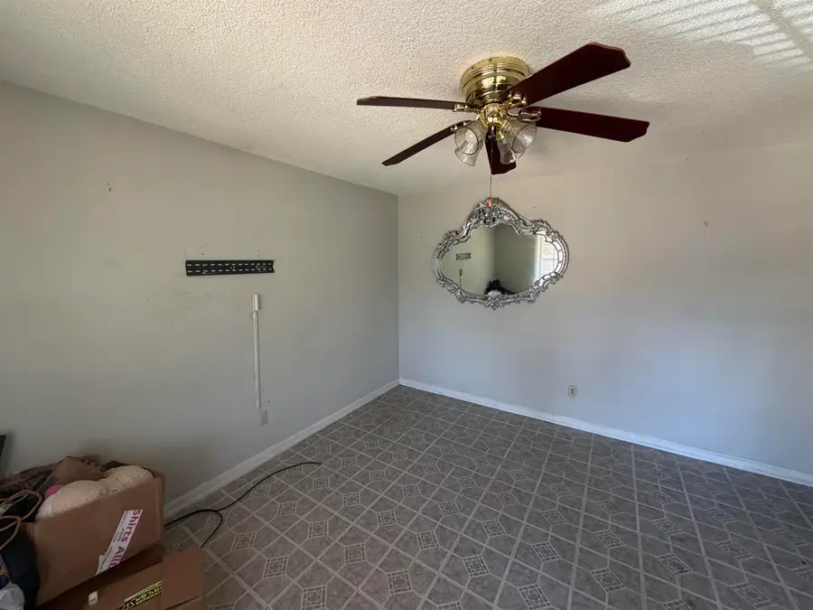 4043 MOSSVILLE ST, Memphis, TN 38109 - #3