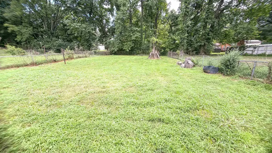 373 DELTA DR, Memphis, TN 38109 - #2