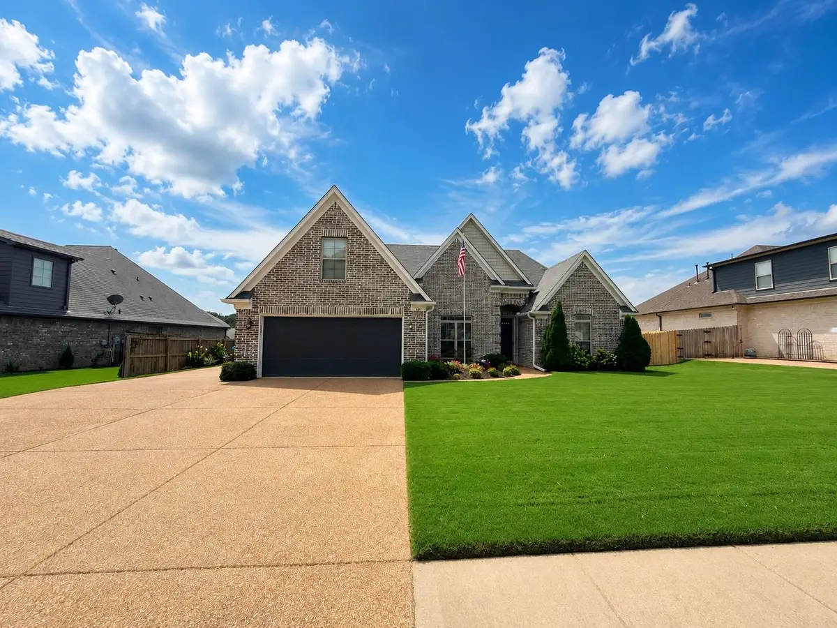 140 BREEZY LOOP E, Oakland, TN 38060 - #1