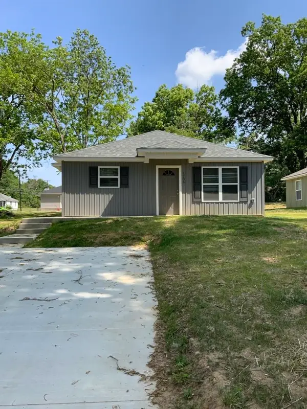 1706 HARRIS ST, Dyersburg, TN 38024