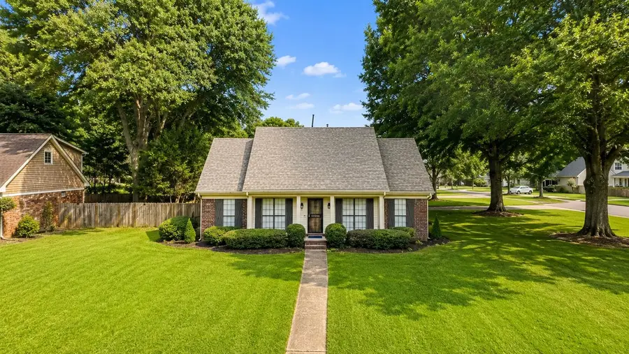 245 E WHITE RD, Collierville, TN 38017 - #2