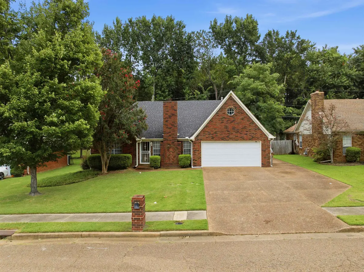 5888 PIPERS GREEN LN, Bartlett, TN 38135 - #1